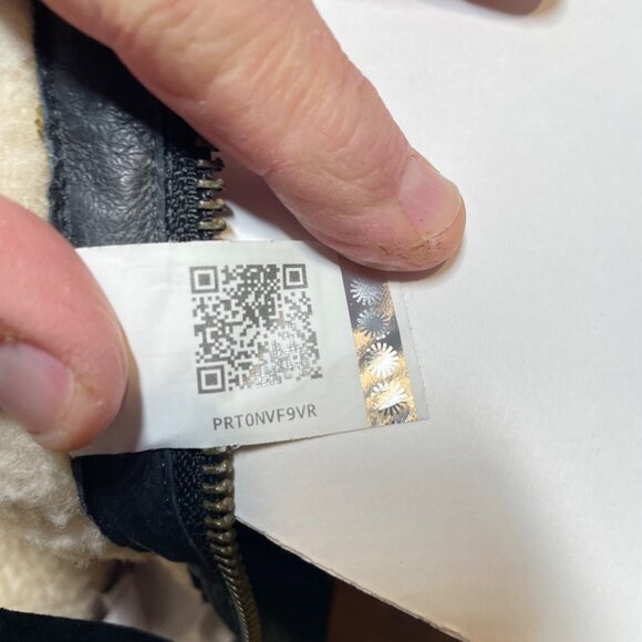 Ugg Black Suede Mid-Calf Buckle Boots Womens Size 8 - Picture 11 of 12